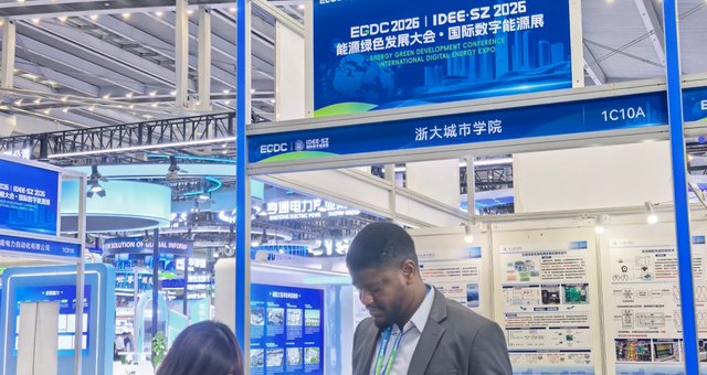Live demonstration of Yoanpower high voltage test instruments at exhibition booth